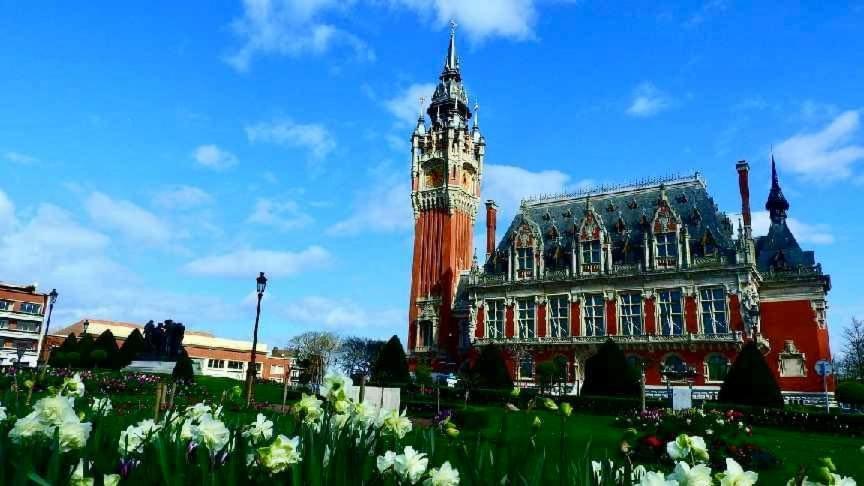 Comme Un Air De Chez Soi Lägenhet Calais Exteriör bild