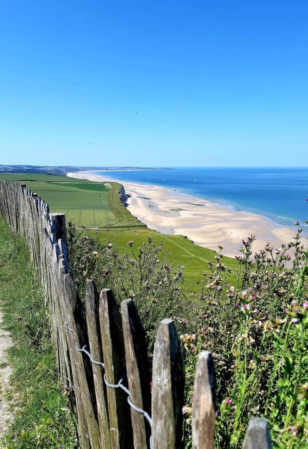 Comme Un Air De Chez Soi Lägenhet Calais Exteriör bild